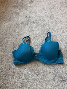 Victoria’s Secret Teal Blue Lace Plunge Bra SIZE 38C Push Up Sexy Lingerie